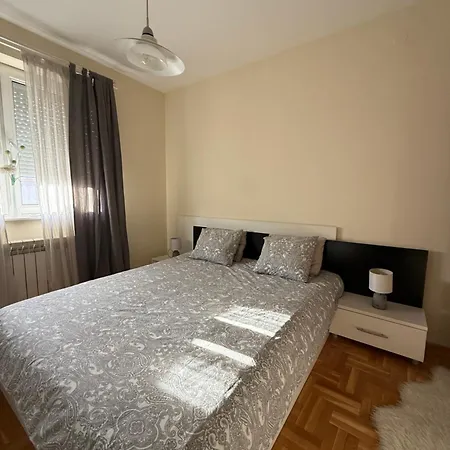 Apartment Cosy In Center